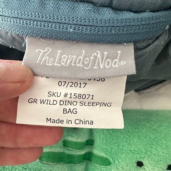 Land of Nod Green & Blue Gray "Wild Dinosaur" Unisex Kids Sleeping Bag - Picture 4 of 4